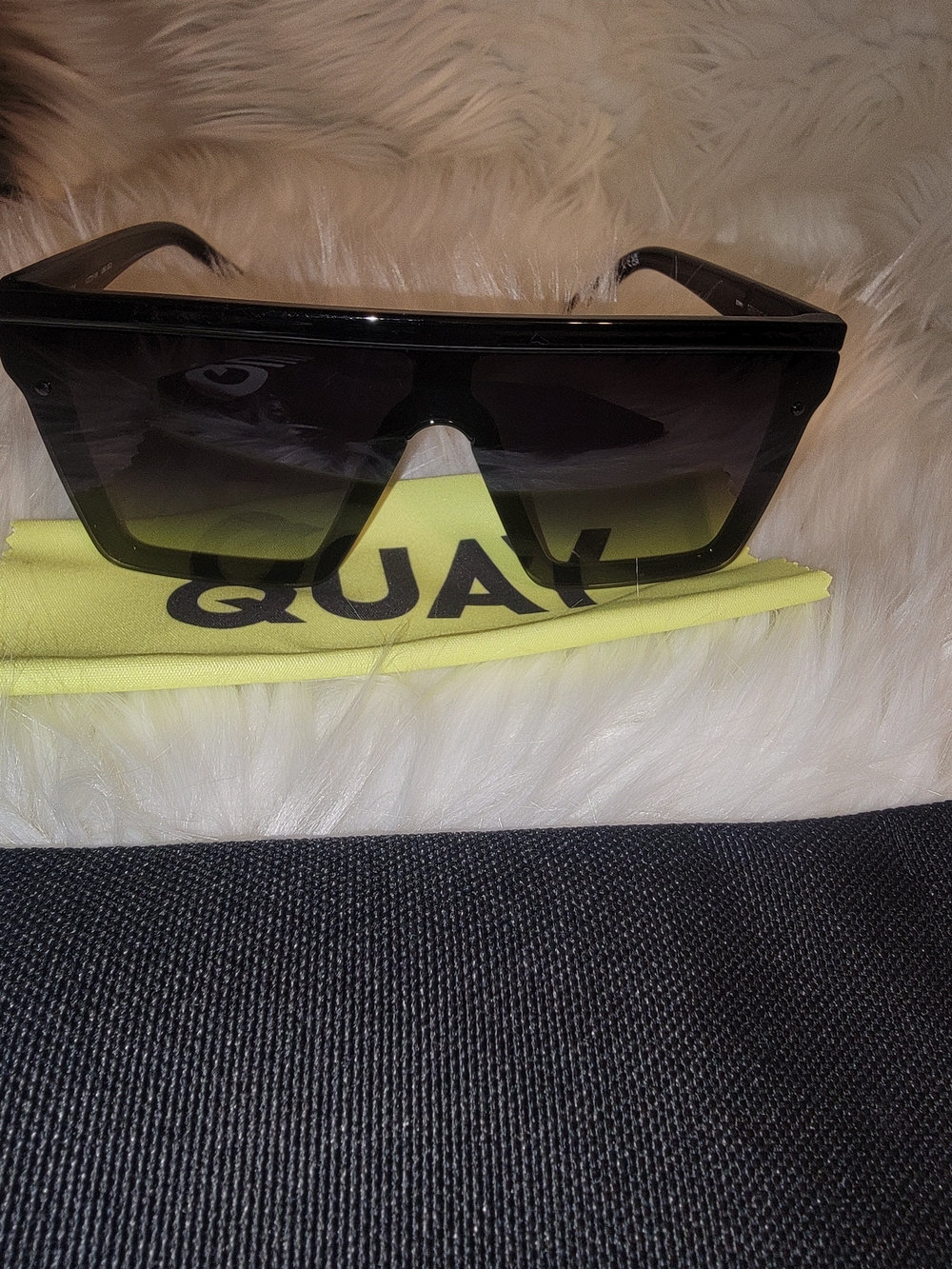 QUAY Hindsight Sunglasses in Black w/ Green Gradient Lenses - Picture 5 of 5
